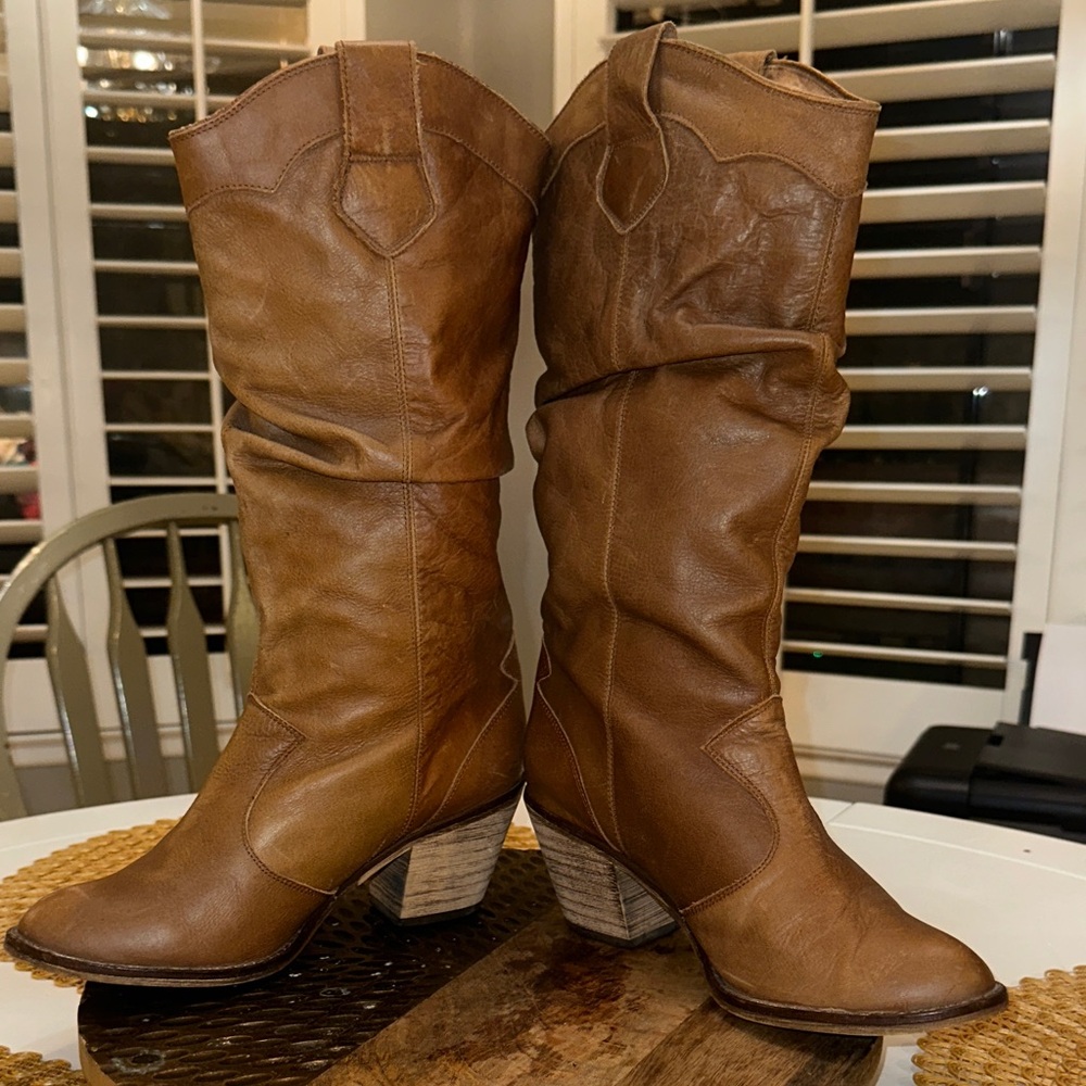 Steve Madden Brown Heeled Boots - Picture 5 of 11